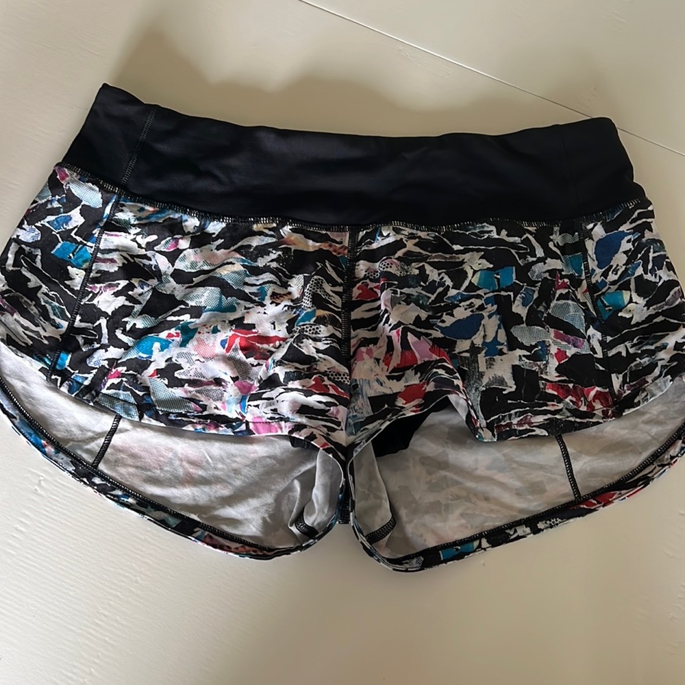 Lululemon speed shorts 2.5” size 4
